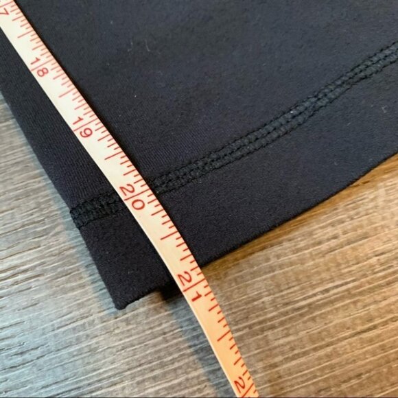 Lululemon Black Size 6 Gather and Crow Crop Leggings - Picture 13 of 13
